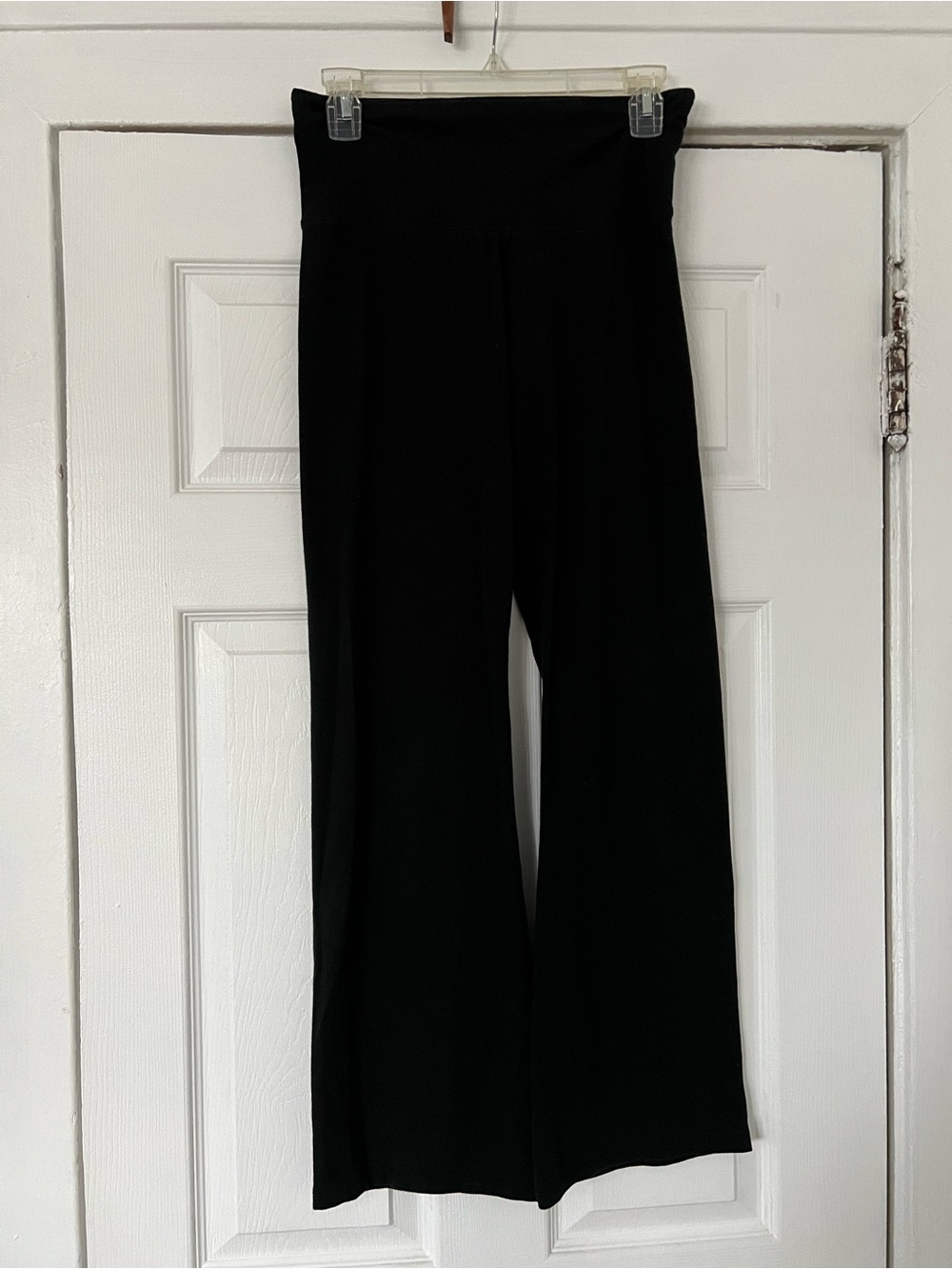 Black Wide Leg Yoga Pant Like New size Medium